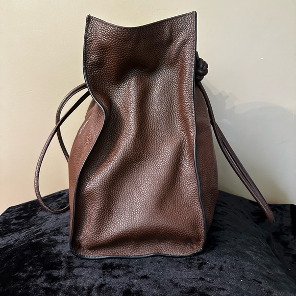 VINCE CAMUTO Evona Leather Tote In Dark Mahogany Smooth Nappa - Picture 3 of 13